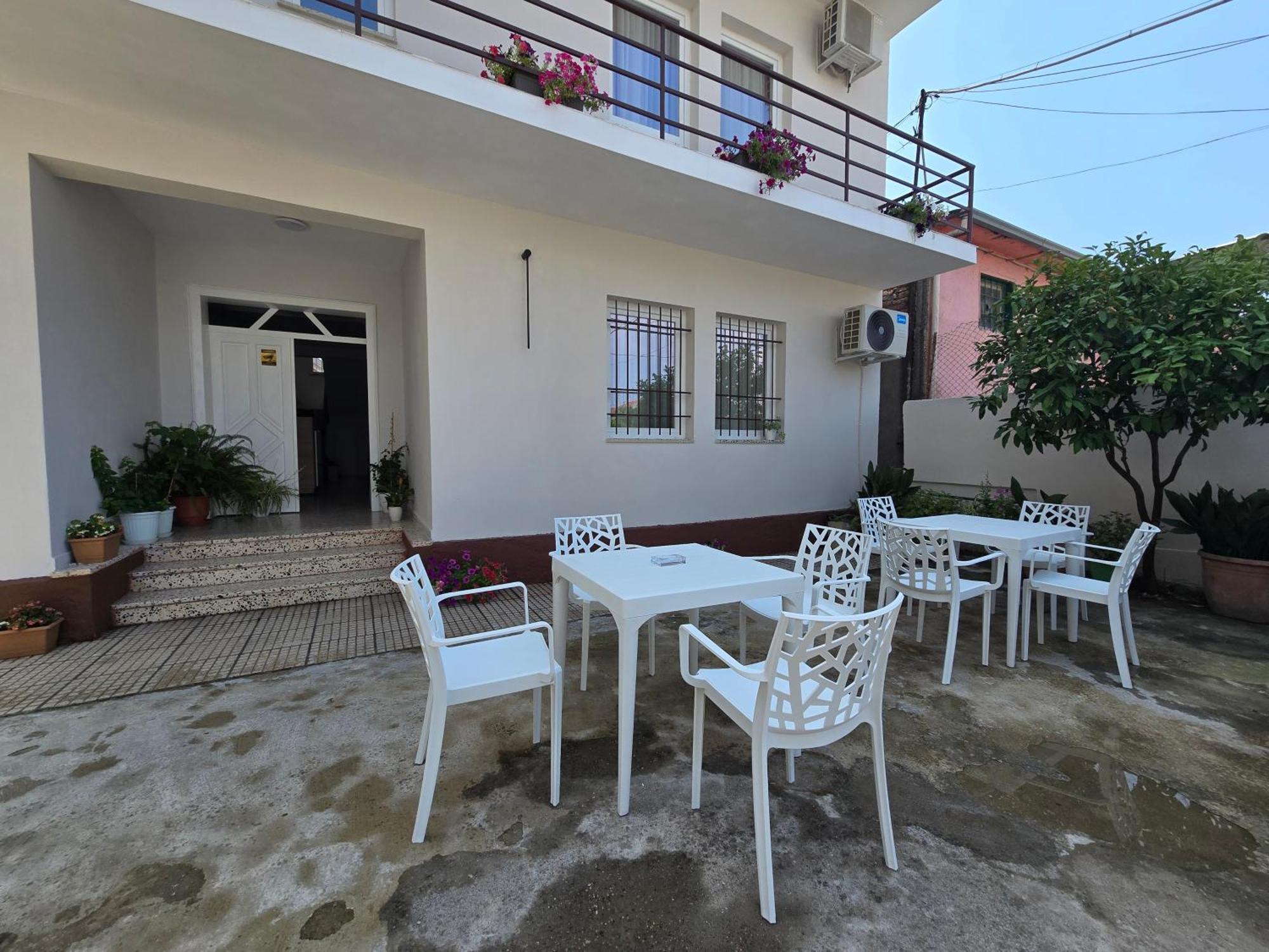 Hotel Aleks Shkodër Extérieur photo