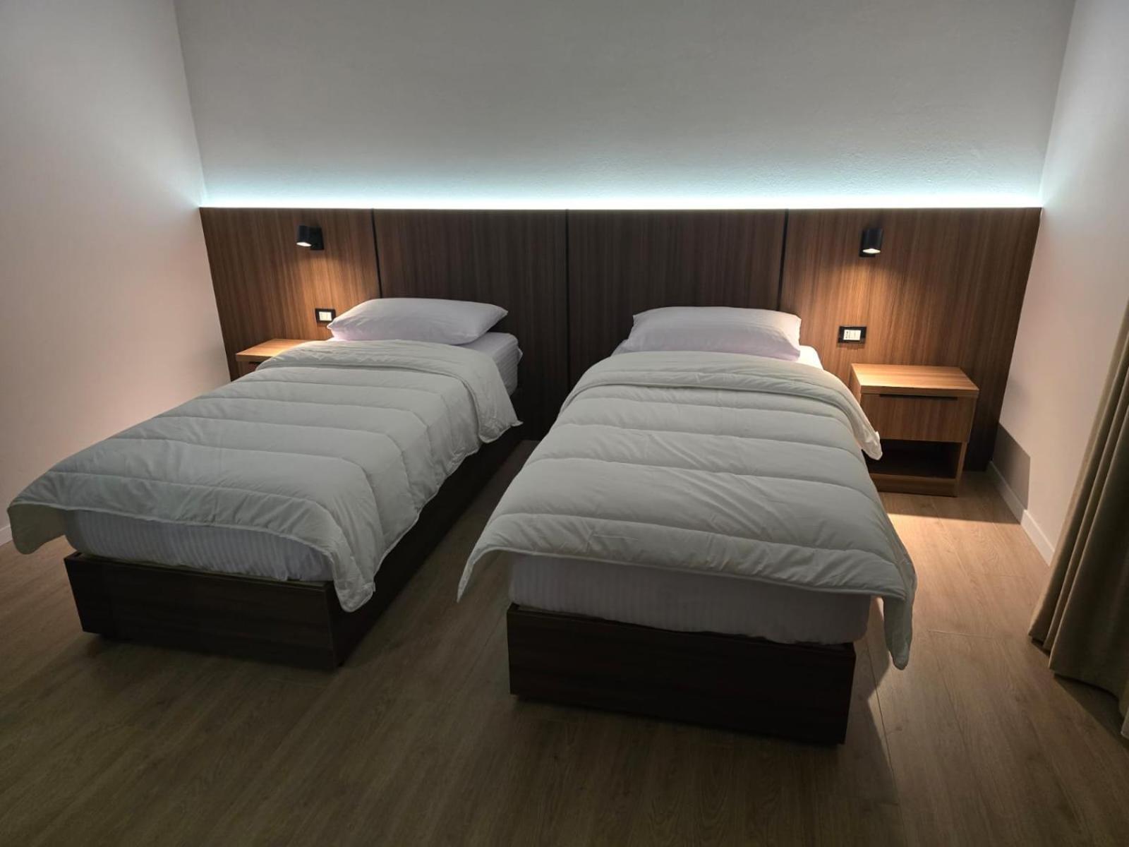 Hotel Aleks Shkodër Extérieur photo